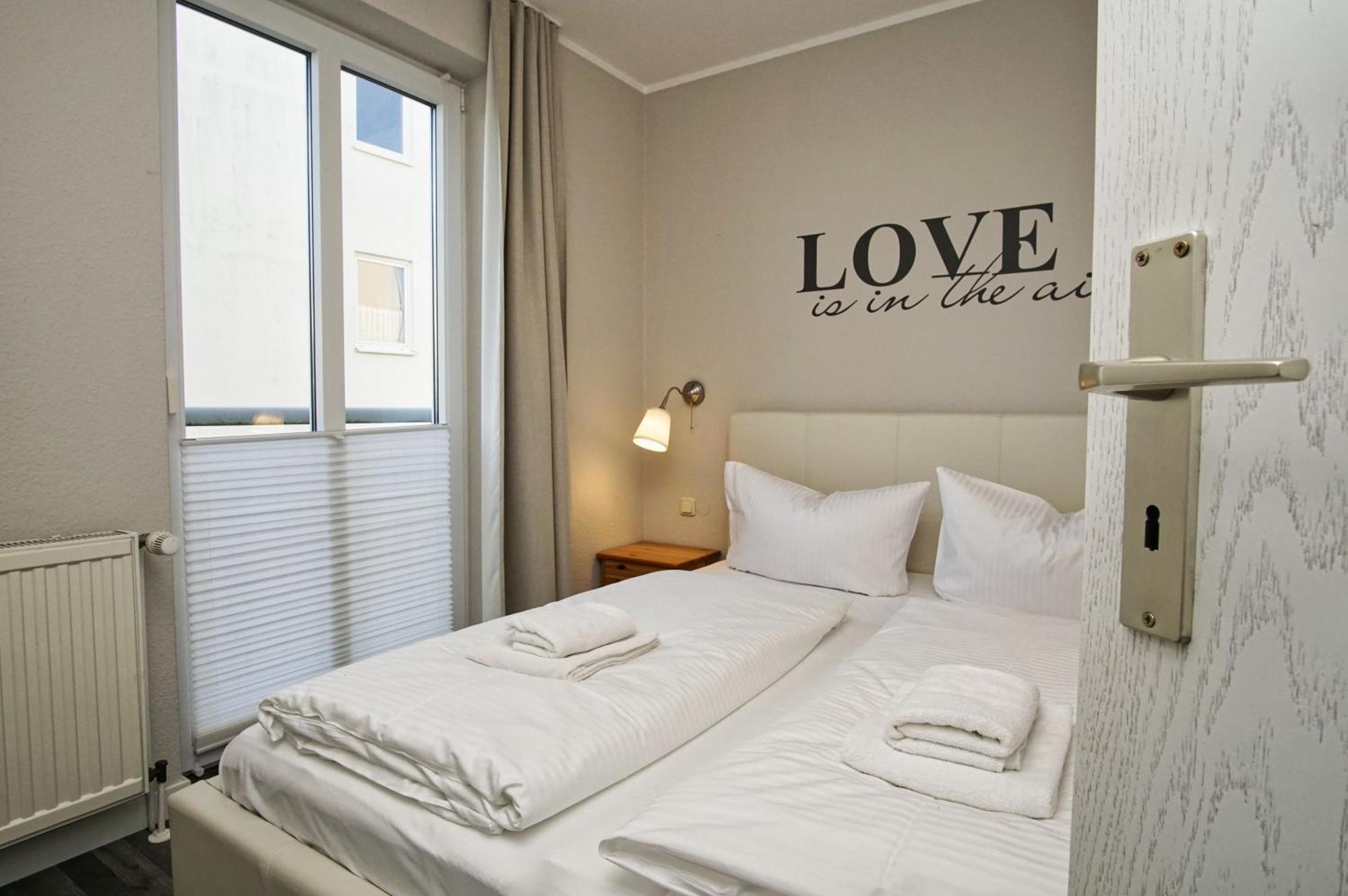 Zentrale Fewo Mit Balkon, Gratis Nutzung Vom Ahoi Erlebnisbad Und Sauna In Sellin - Villa Buskam Fewo 27 Goehren  Exteriér fotografie