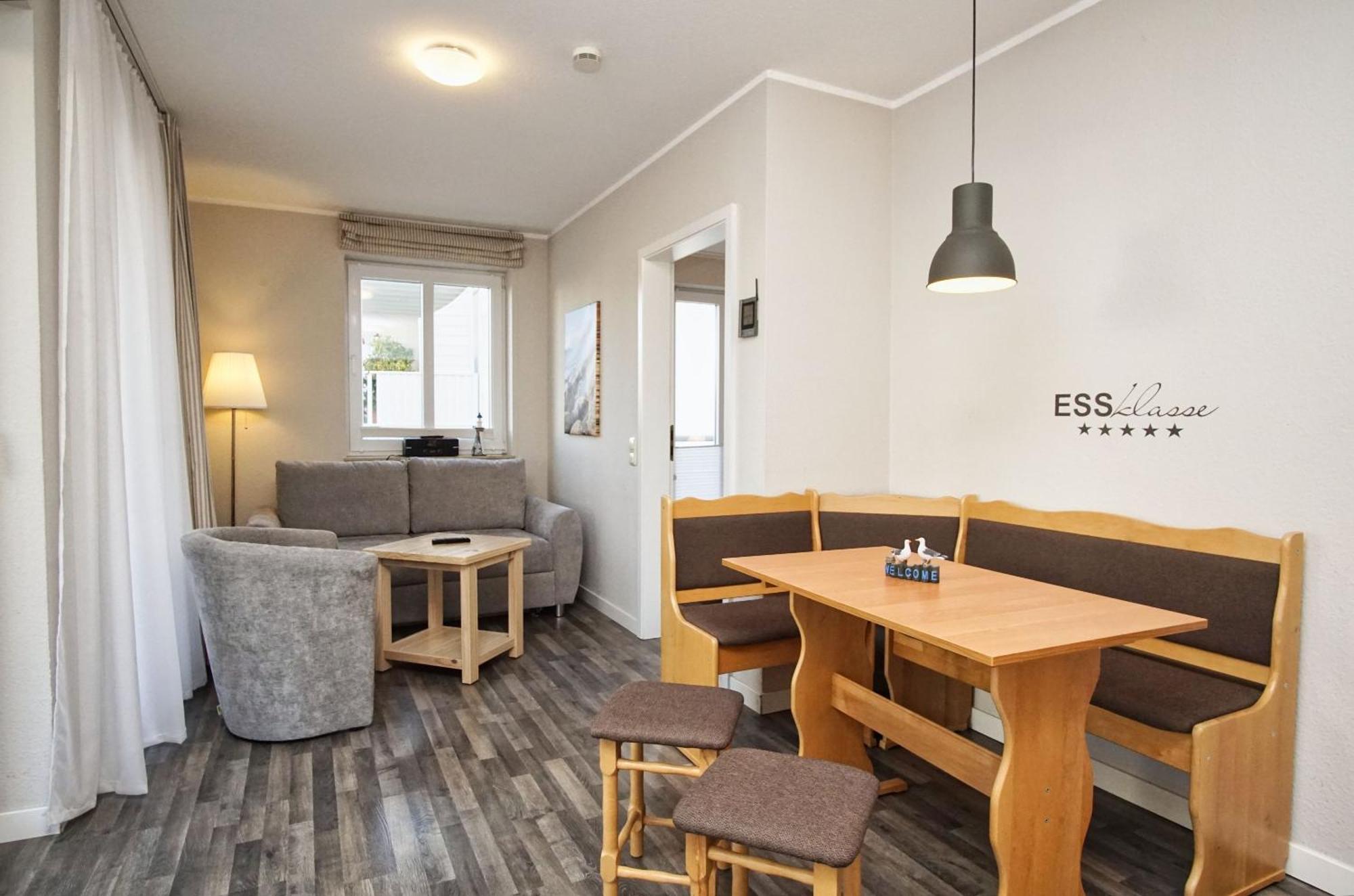 Zentrale Fewo Mit Balkon, Gratis Nutzung Vom Ahoi Erlebnisbad Und Sauna In Sellin - Villa Buskam Fewo 27 Goehren  Exteriér fotografie