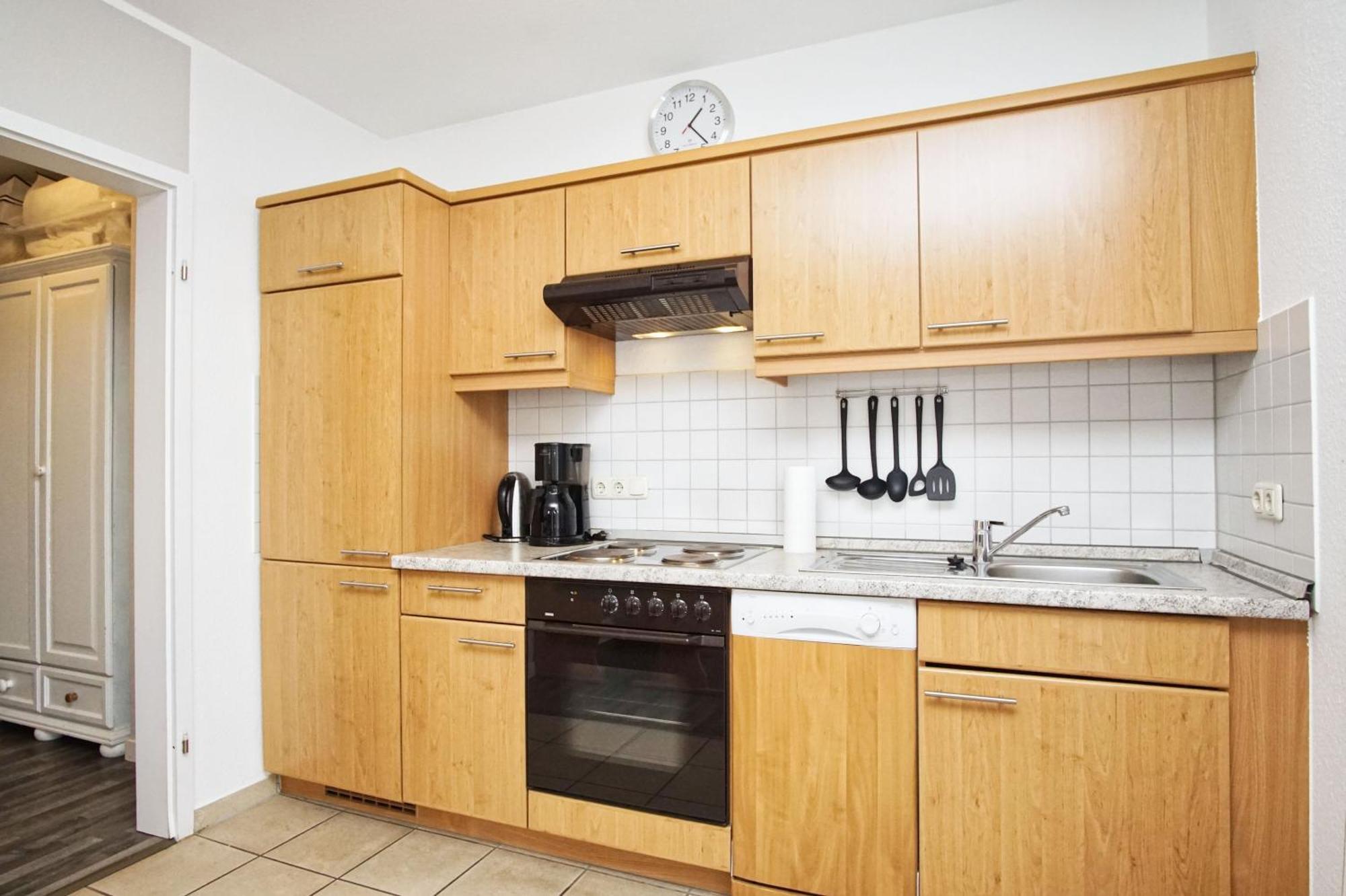Zentrale Fewo Mit Balkon, Gratis Nutzung Vom Ahoi Erlebnisbad Und Sauna In Sellin - Villa Buskam Fewo 27 Goehren  Exteriér fotografie